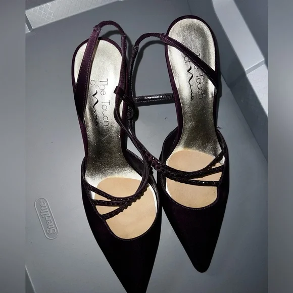 Vintage The Touch of Nina Kitten Heels - Picture 3 of 11